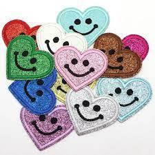 Patch personnalisé pour la Saint-Valentin, lettre scintillante et cœur, fer à repasser sur chenille - Product Image 2