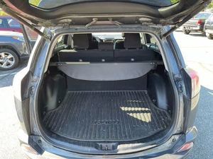 Usado 2018 Toyo-ta RAV4 XLE AWD - Product Image 5