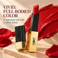 Rouge à lèvres mat YAL Velvet, couleur rouge vif, toucher soyeux, étui noir et or, maquillage cosmétique