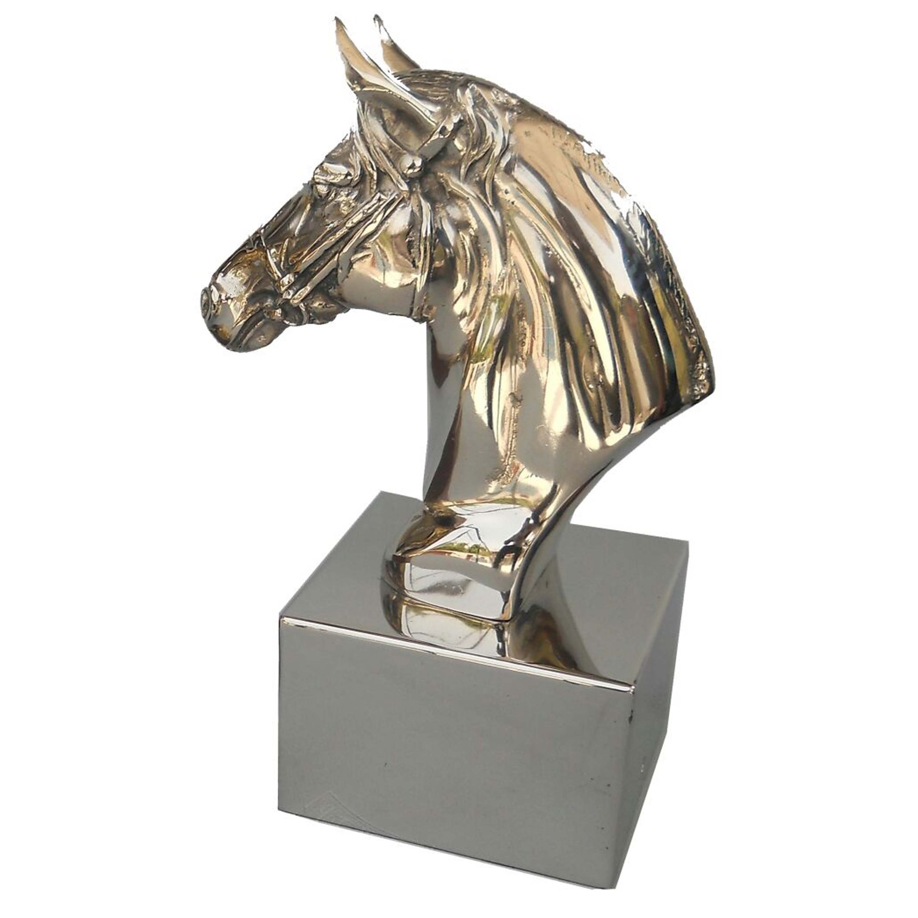 ตกแต่งด้วยเงิน