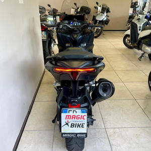 Motocicleta de Gasolina Yamaha T-Max 560 - Product Image 6