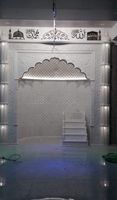 Panneau de porte de mosquée Dargah Mihrab en marbre blanc durable sculpté à la main, calligraphie islamique, design traditionnel, imperméable, à fixer au mur