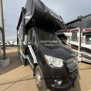 Vente flash : camping-cars, caravanes tout-terrain, caravanes de voyage, maisons mobiles, motorhomes - Product Image 1