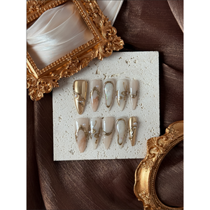 Uñas Postizas Gilded Grace, Elegante Arte de Uñas con Estilo Gilded Grace - Product Image 2