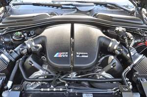 BMW M6 Coupé 2007 Usado, 19300 Millas, Motor V10, Techo de Fibra de Carbono, Mayormente Usado en Clima Cálido - Product Image 6