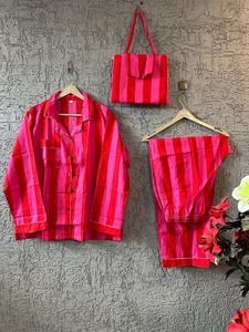 Ensemble de pyjama en coton indien fait main pour femme et homme Ensemble de pyjama imprimé à double bande en tissu Cadeau de mariée personnalisé Vêtements d'été - Product Image 3