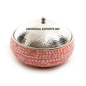 Mother Of Red Metal Hotpot alta calidad hecho a mano diseñador cazuela forma redonda hecho a mano decorativo calentador de alimentos - Product Image 1