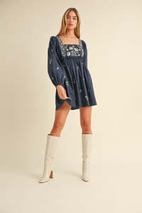 ชุดเดรสผ้าฝ้ายทรงเอแขนพองยาวคอเหลี่ยมปักลายสไตล์โบฮีเมียนสีล้วนเป็นมิตรต่อสิ่งแวดล้อม - Product Image 6