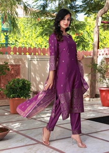 Vêtements ethniques à bas prix, vente en gros d'usine, ensemble Kurti indien pour femmes en rayonne à imprimé floral, pantalon et dupatta pour l'été - Product Image 5