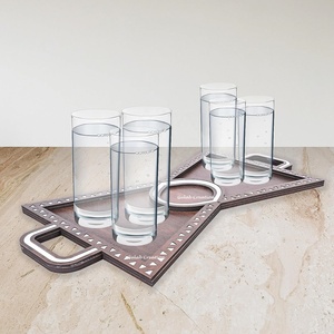 Plateau de service rectangulaire en bois de style moderne à motif géométrique fait main, idéal pour les collations, les desserts, les fêtes et les cadeaux – Artisanat en bois - Product Image 4