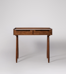 Gabinete de madera moderno con tres cajones y patas en ángulo - Product Image 1