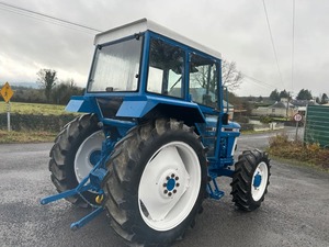 Tractor Agrícola Ford 4610 4WD de 150HP con Motor y Caja de Cambios - Product Image 3