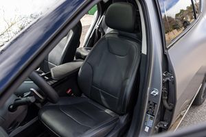 Kia EV6 GT-Line AWD 2022 d'occasion en excellent état, 1 propriétaire, double moteur, pack First Edition, charge rapide 800V DC, non modifiée - Product Image 4