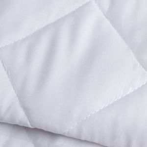 Protège-matelas imperméable matelassé en polyester Couvre-matelas double ajusté avec coussin imperméable de style uni matelassé - Product Image 3