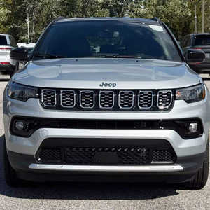 Oferta Especial: Compass 2026 Limited 4dr SUV 4WD (2.0L 4cil Turbo 8A) Vehículos Usados Premium en Oferta de Temporada - Product Image 6