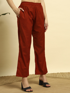 Ensemble Kurti et Palazzo en coton floral de qualité supérieure pour femmes |   Vêtements ethniques décontractés d'été avec décoration fendue |   Tissu respirant - Product Image 4