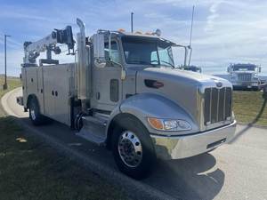 Camion de logistique poids lourd, semi-remorque routière poids lourd, tracteur routier 6x4, camion de service avec grue, diesel pour fonctionnement continu - Product Image 6
