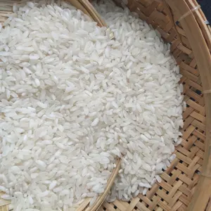 白色中等谷物批发CALROSE大米RIZ RISO 5% 破碎，越南供应商，高品质廉价出口PP BOPP纸袋