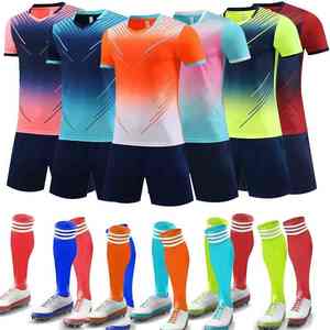 ชุดเสื้อฟุตบอลสไตล์ใหม่ของผู้ชายชุดฝึกสไตล์ทีมแห้งเร็วระบายอากาศได้ดีพิมพ์ซับลิเมชันแบบกำหนดเองได้ - Product Image 4