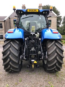 Tractor nuevo y holandés T7.230 usado al por mayor a la venta - Product Image 4