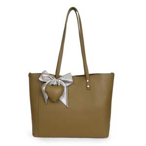 2025 Hot Selling Women's Classy Style Leather Tote Bags with <b>Unique</b> and Elegant Design Versatile and Timeless Style - Product Image 4