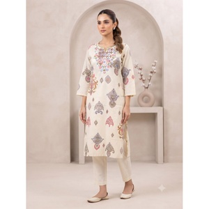 Kurta en coton blanc brodé pour femme, longueur intégrale, col rond, manches trois quarts, haut décontracté respirant, tenue ethnique traditionnelle - Product Image 1