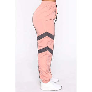 Vente en gros Logo personnalisé Survêtement pour femmes Ensemble 2 pièces Survêtement coupe-vent Survêtement léger avec fermeture éclair complète Survêtement 2025 - Product Image 3