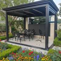 Pergola autoportante moderne et durable en alliage d'aluminium, résistante au vent, avec auvent rétractable électrique en PVC et télécommande LED