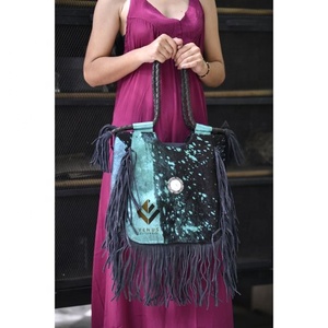 Customized Women's Genuine Leather Tote Shoulder <b>Bags</b> With Embroidery Portable Drawstring Holster Design Under Arm Classic Style - Product Image 3