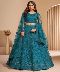 Precio al por mayor en diseñador indio exclusivo pesado Lahenga Choli Dupatta seda Salwar Kameez boda desgaste Surat fabricante - Product Image 2