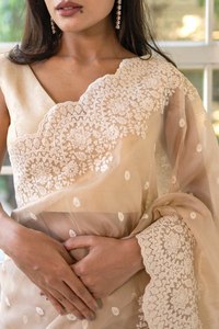 Sari en soie Georgette douce de haute qualité avec bordure en dentelle imprimée brodée en fil blanc pour mariage et fête - Product Image 5