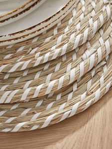 Napperons ronds en jonc de mer Produits écologiques blancs Napperon fabriqué au Vietnam Décoration de table en gros - Product Image 3