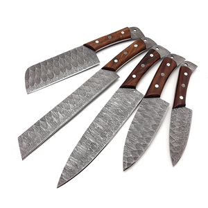 Juego de 5 Cuchillos de Chef de Acero de Damasco con Hojas de Acero de Damasco de Alta Calidad en Capas y Diseño Equilibrado para Chefs - Product Image 3