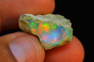 Atractivo ópalo etíope áspero Welo Multi fuego piedra preciosa etíope áspera cuya especialmente proviene de la mina etíope - Product Image 6