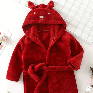 Serviette de bain de haute qualité pour bébé douce et chaude parfaite pour l'hiver et la détente à la maison - Product Image 3