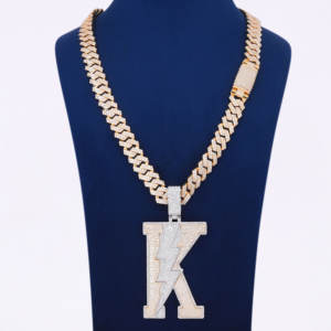 Collar Personalizado con Letra en Plata de Ley 925 con Diamantes de Laboratorio, Cadena Cubana, Estilo Hip Hop, de Lujo - Product Image 1