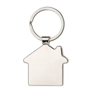 Portachiavi Personalizzato a Forma di Casetta in Bambù e Metallo, Gadget Promozionale con Moschettone - Product Image 4