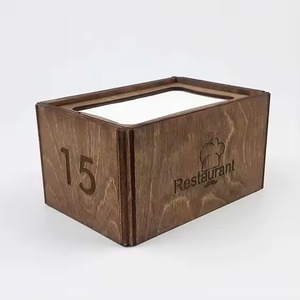 Caja de pañuelos de diseño rojo de estilo tradicional para decoración de mesa de comedor y oficina en casa con aspecto elegante y uso funcional diario - Product Image 2
