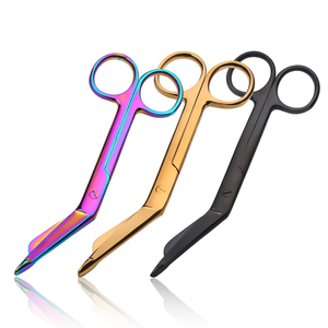 กรรไกรตัดผ้าพันแผลผ้าพันแผลสแตนเลสแบบปลายทื่อปลอดภัย14ซม. ใบมีดปลายแหลมสำหรับการตัดที่แม่นยำทั่วไป - Product Image 1