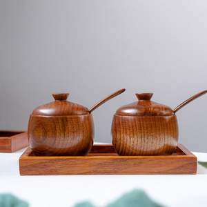 Pot à épices en bois au fini naturel pour un stockage sain et sans plastique - Product Image 1