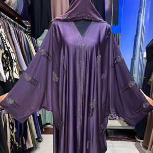 Hermosa Abaya de Dubái negra para mujer, de trabajo manual caftán, ropa islámica tradicional y accesorios diseñados para musulmanes - Product Image 1