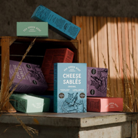 Boîte d'emballage personnalisée haut de gamme en kraft écologique avec pelliculage mat pour produits de soin, fromages, petite boîte cadeau rectangulaire en carton pour présentation