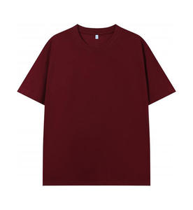 Las camisetas Outfitize International BTG combinan un diseño moderno con una mano de obra de primera calidad. - Product Image 5