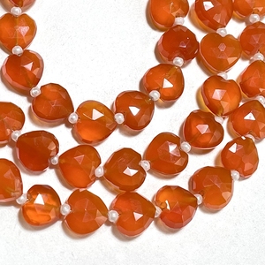 Vente en gros de 10mm d'onyx vert naturel Briolette à facettes en forme de coeur perles de pierre de forage vertical - Product Image 3