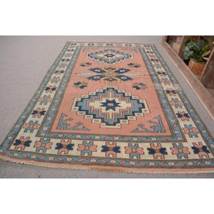 Alfombra Vintage de 4.2x6.3 pies, Alfombra Turca de Lana con Bordes Azules y Rojos - Product Image 1