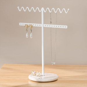 Support à bijoux en métal noir à 2 niveaux avec plateau ovale, présentoir autoportant pour colliers, bracelets et accessoires - Product Image 5