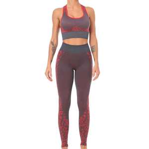 Offres Spéciales Ensemble de yoga deux pièces Gym Fitness pour femmes Short à motif solide avec logo personnalisé pour l'entraînement - Product Image 1
