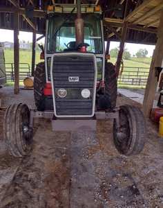 Tracteur Massey Ferguson 698 avec moteur et pompe à moteur-Utilisation agricole Haute résistance et performances fiables - Product Image 4