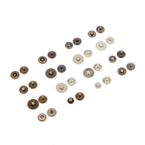 Bouton rivet en métal laiton embossé avec logo personnalisé, rivet en fer, bouton rivet en cuivre antique - Product Image 1
