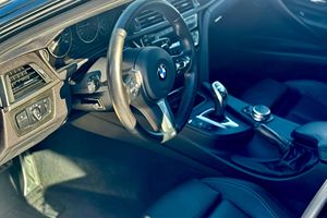 BMW 340i Sedán Turbo de 6 Cilindros, Modelo 2017, Usado, Paquete M Sport, Sin Modificar - Product Image 4